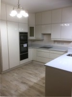 Ivory Gloss Handleless Kitchen