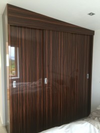 Gloss walnut bedroom